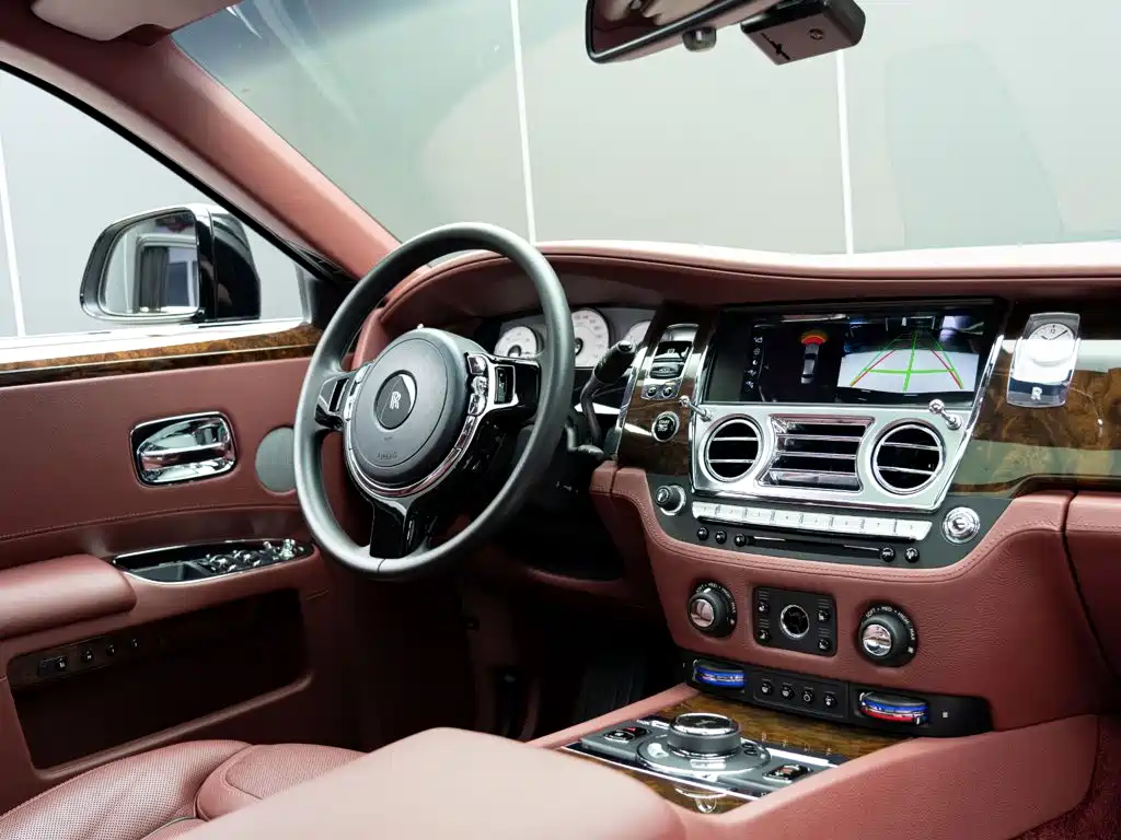 Rolls-Royce Ghost — миниатюра 19
