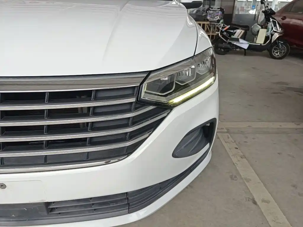 Volkswagen Lavida — миниатюра 24