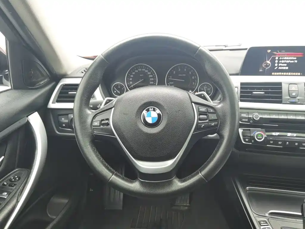 BMW 3 Series — миниатюра 11
