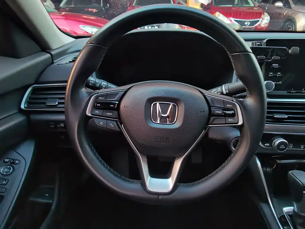 Honda Accord — миниатюра 16