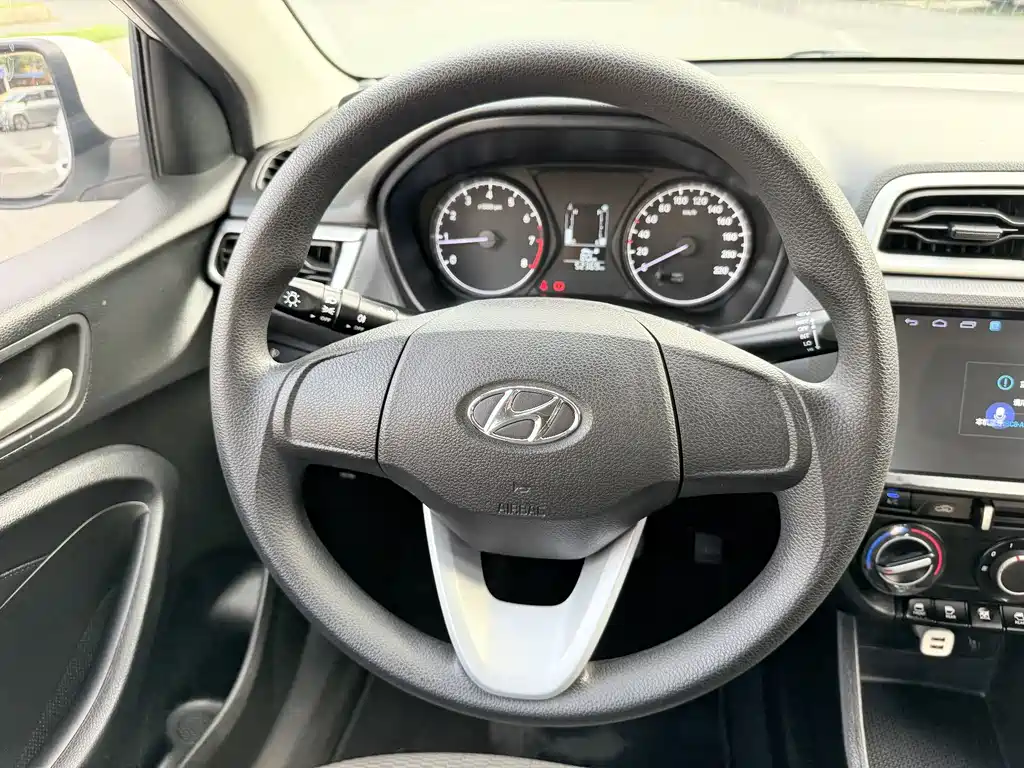 Hyundai Verna — миниатюра 9
