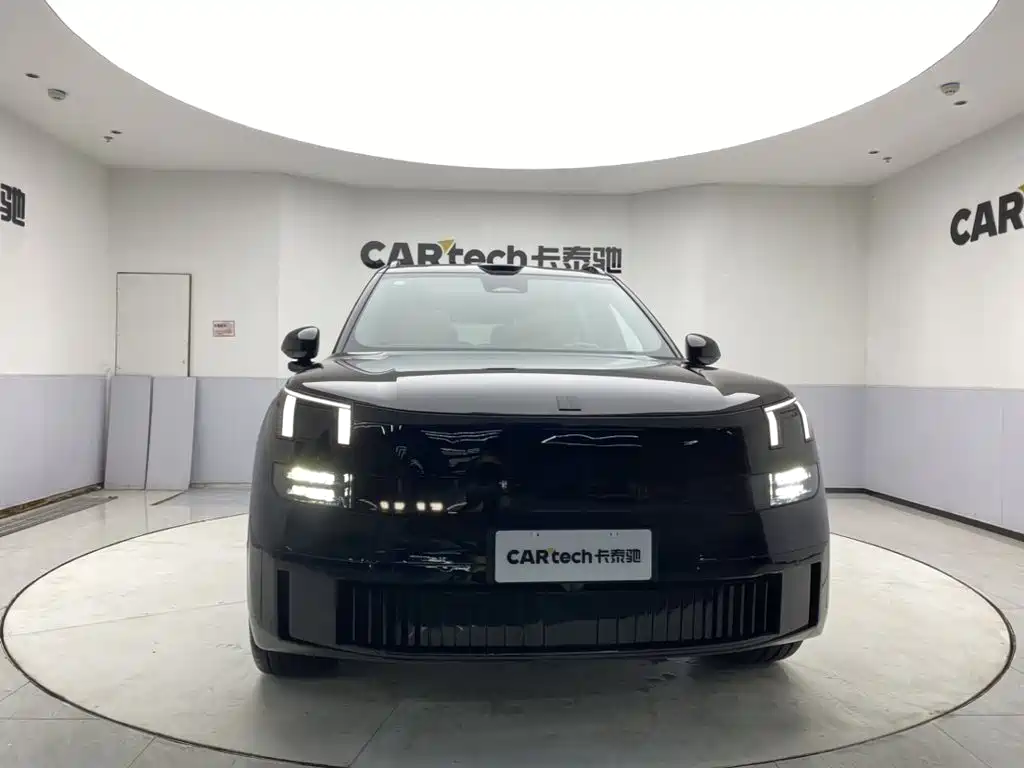 Lynk & Co 900 — миниатюра 3
