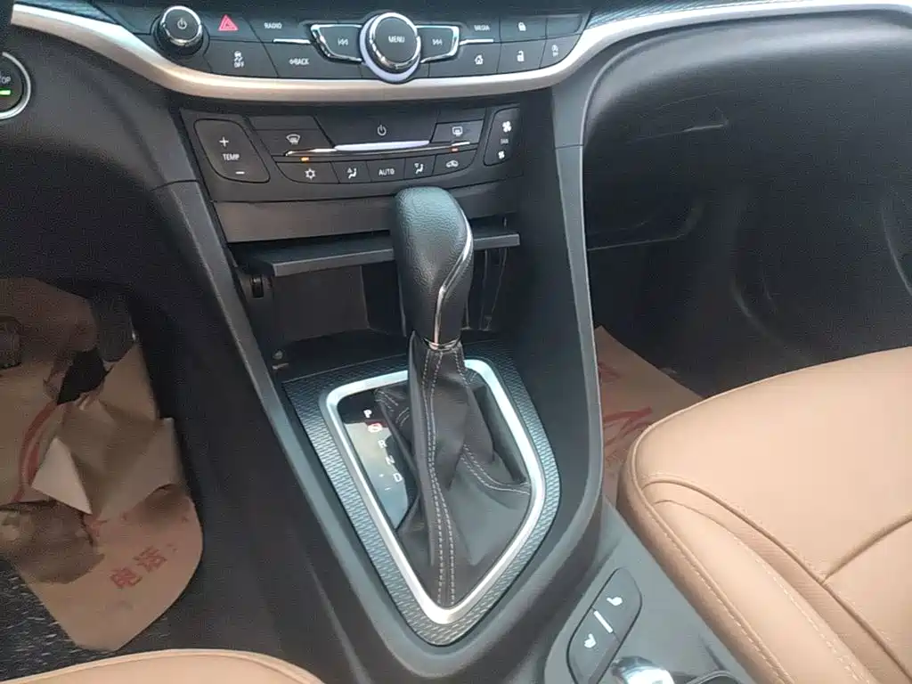 Buick Excelle — миниатюра 14