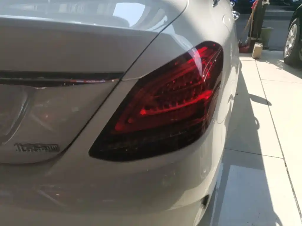 Mercedes-Benz C-Class — миниатюра 8