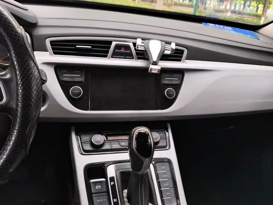 Geely Boyue — миниатюра 13