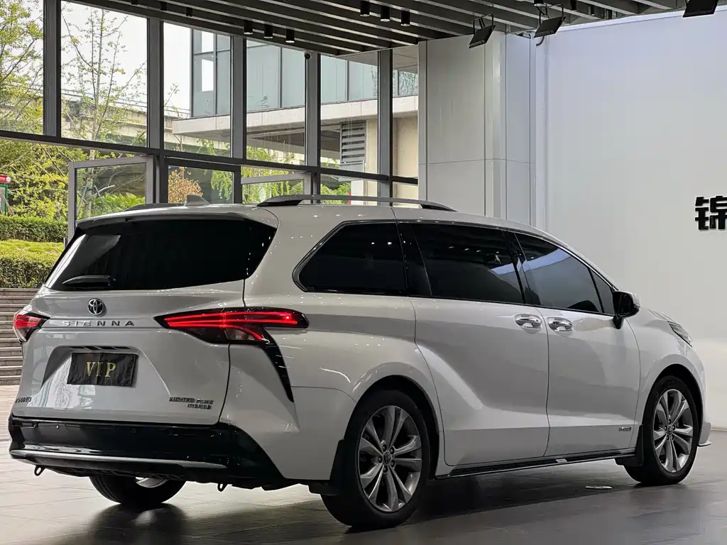 Toyota Sienna 2021 2.5L