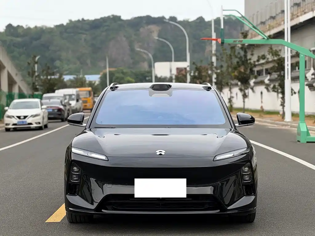 NIO ET5T — миниатюра 2