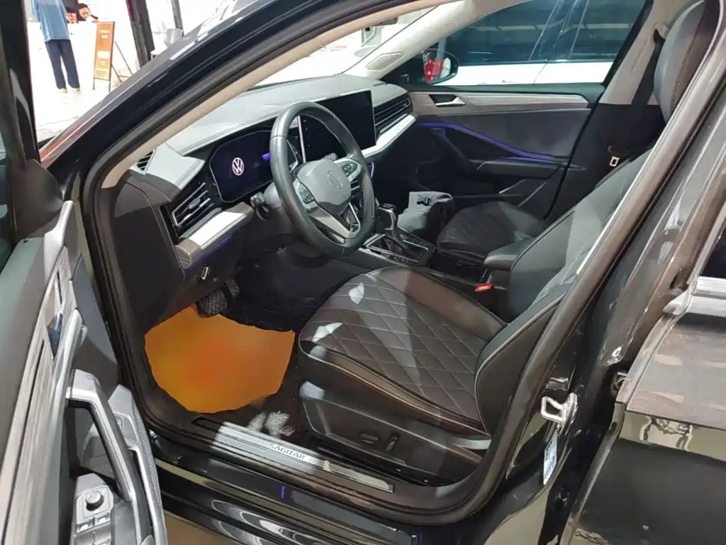 Volkswagen Sagitar — миниатюра 16
