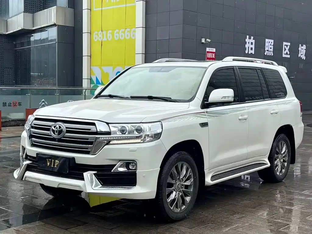 Toyota Land Cruiser 2020