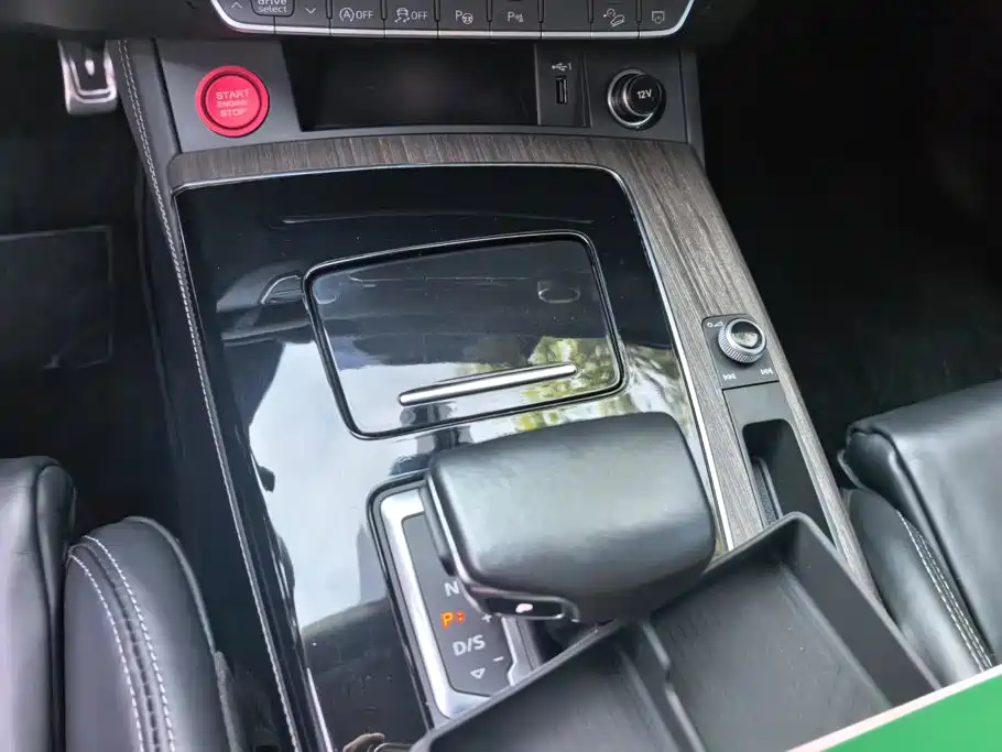 Audi Q5L — миниатюра 16