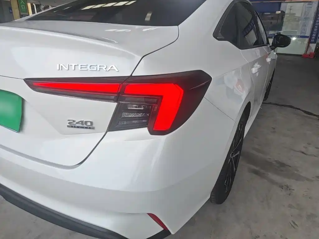 Honda Integra — миниатюра 8