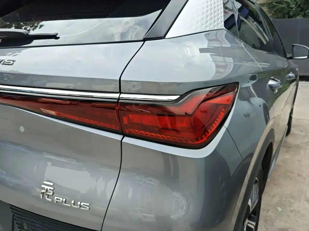 BYD Yuan Plus — миниатюра 8