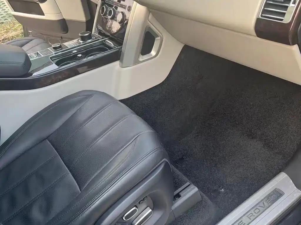 Land Rover Range Rover — миниатюра 9