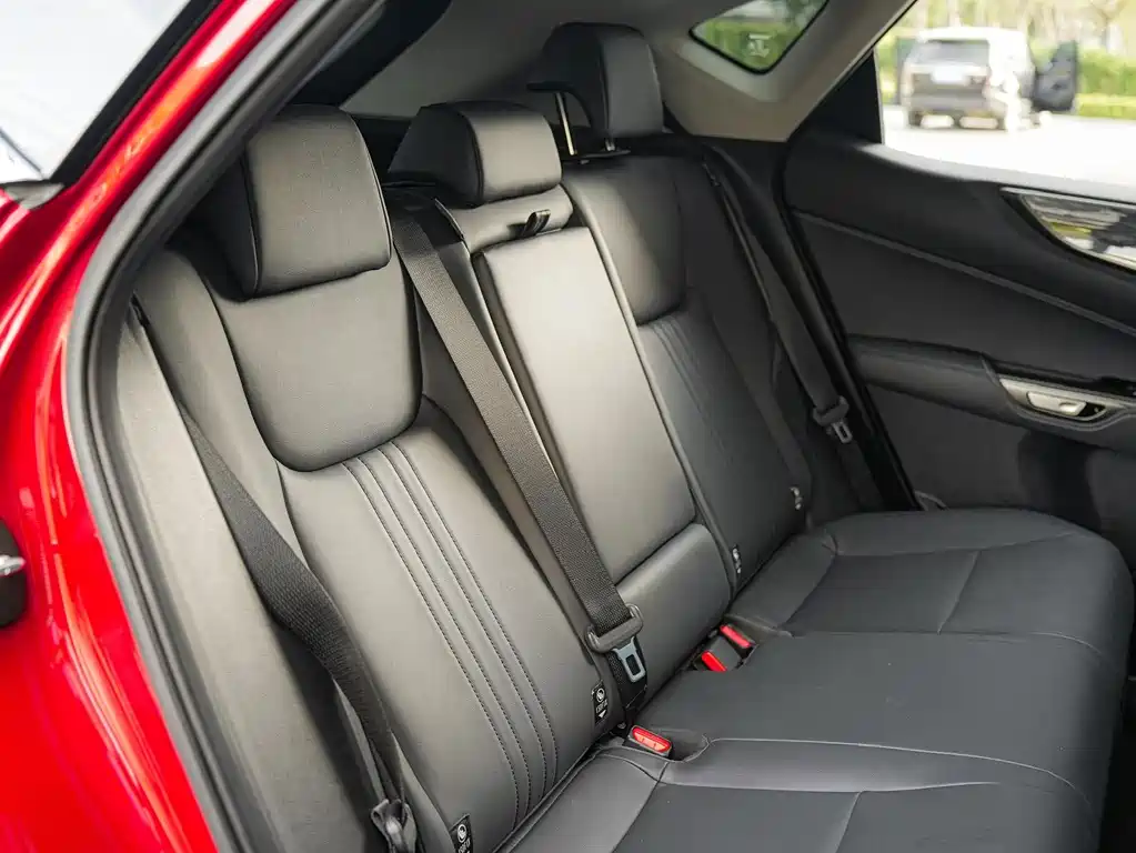 Lexus NX — миниатюра 14