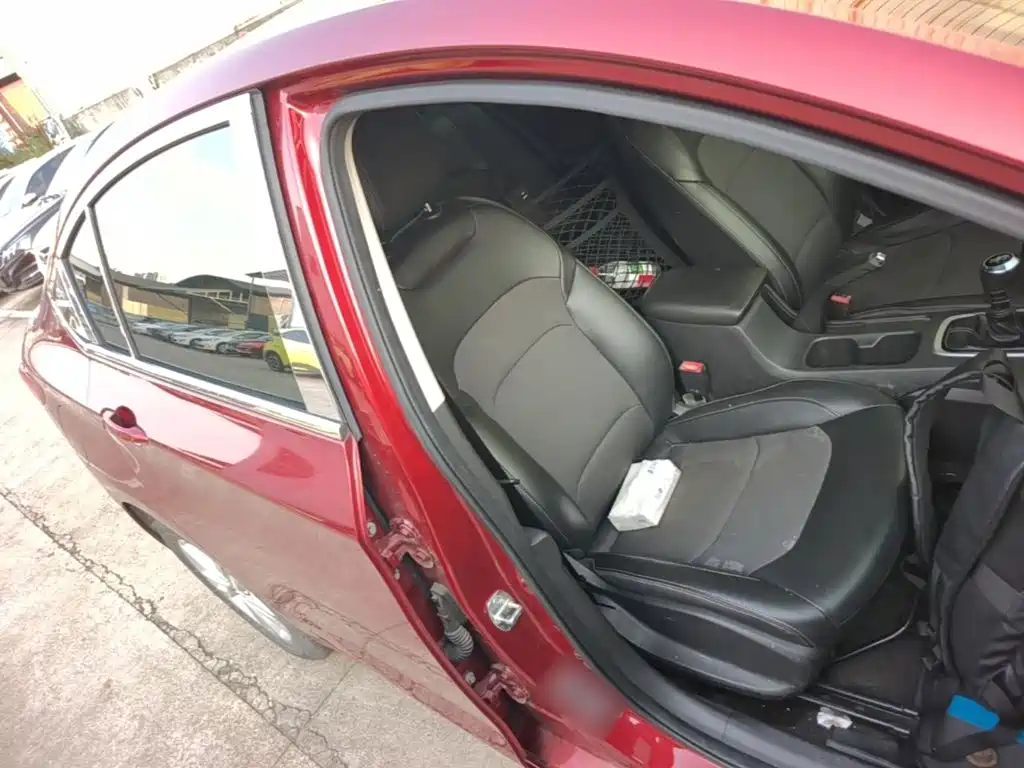 Chevrolet Cavalier — миниатюра 25