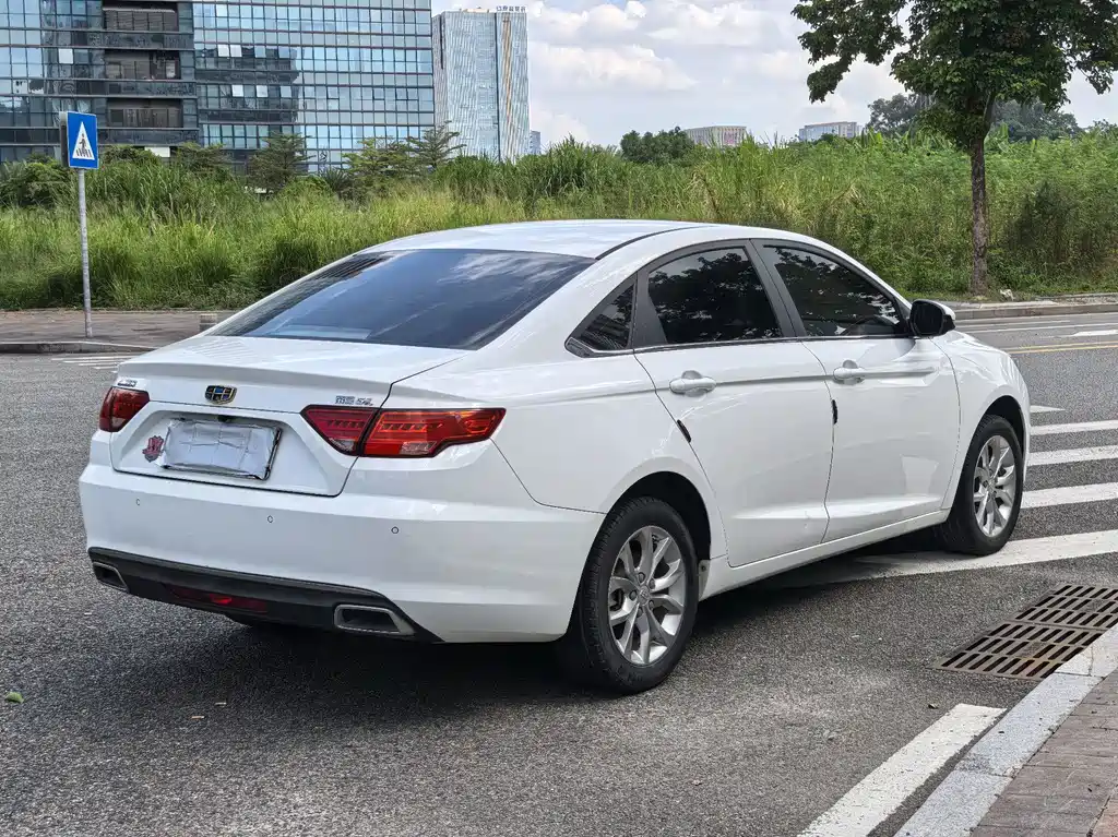 Geely Emgrand GL — миниатюра 4