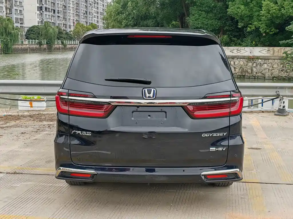 Honda Odyssey — миниатюра 16