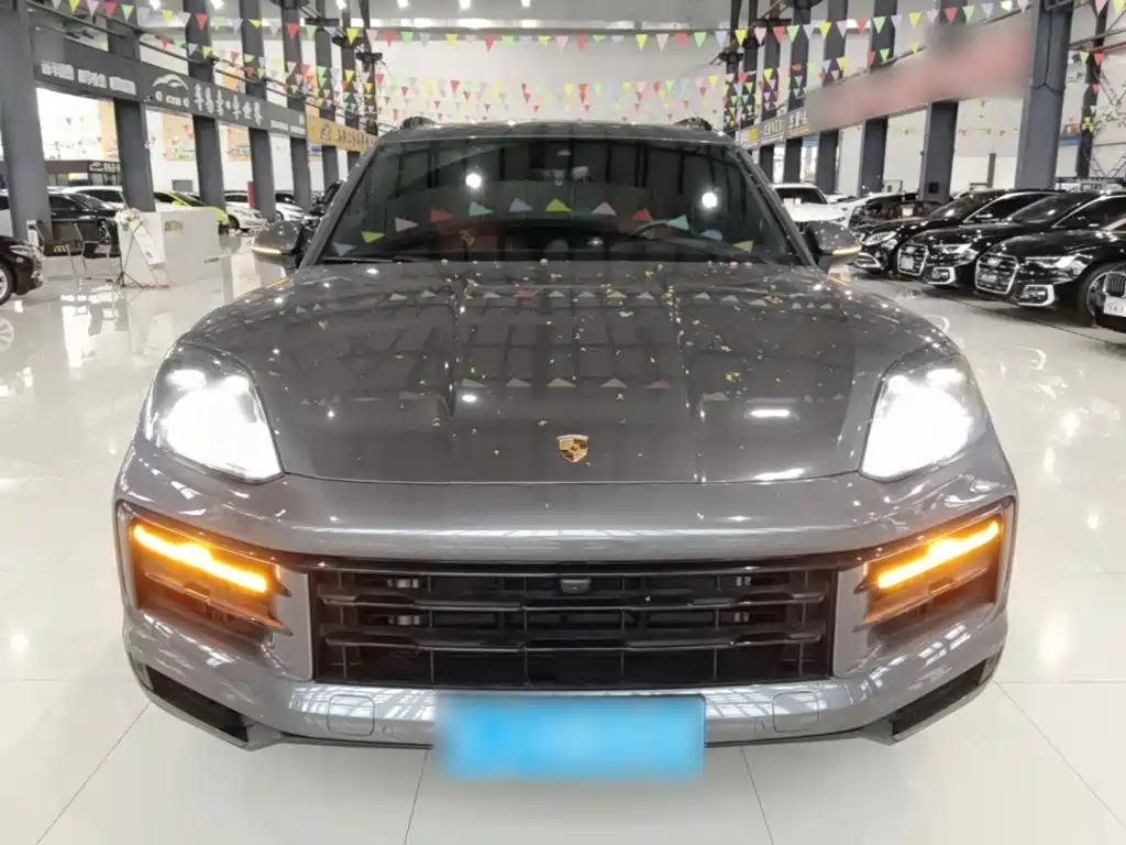 Porsche Cayenne — миниатюра 3