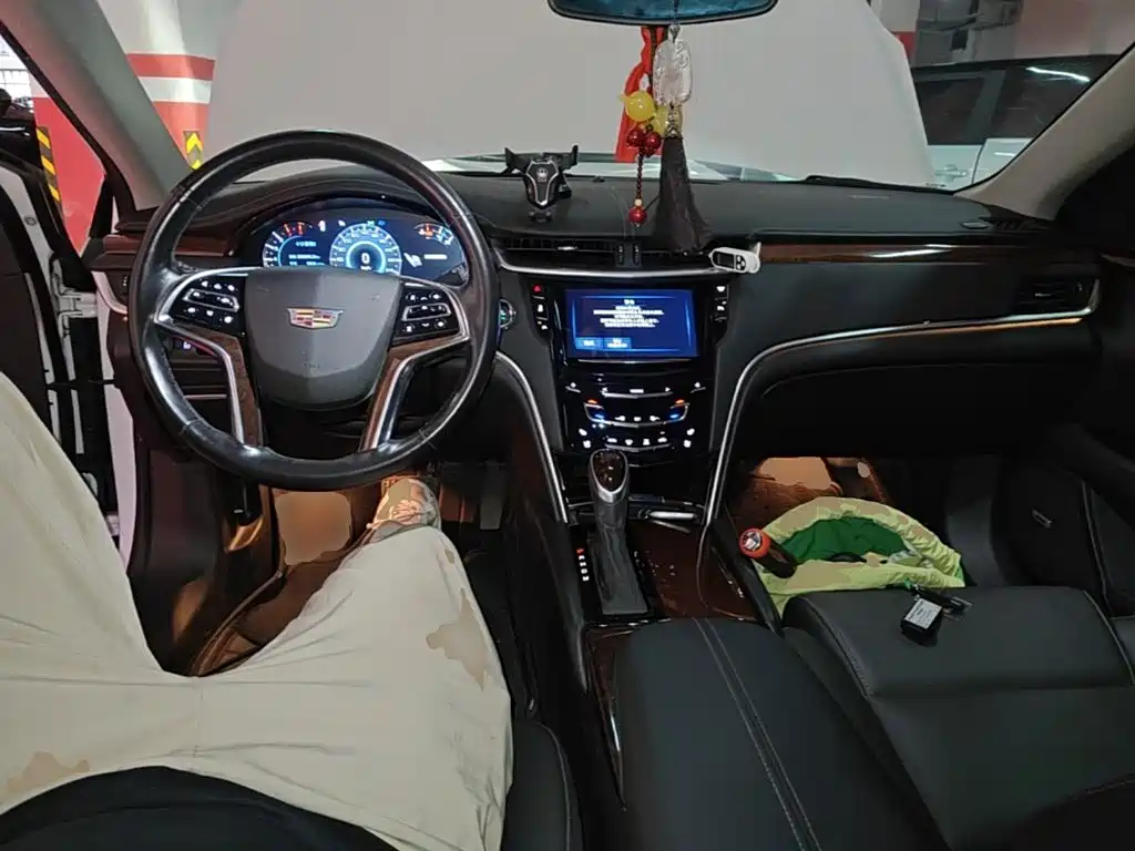 Cadillac XTS — миниатюра 10