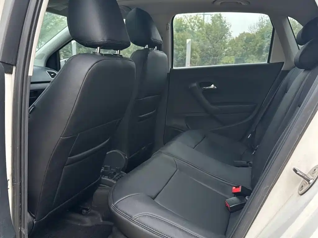 Volkswagen Polo — миниатюра 7