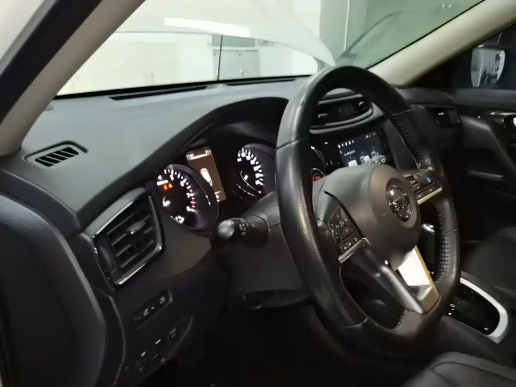 Nissan X-Trail — миниатюра 10