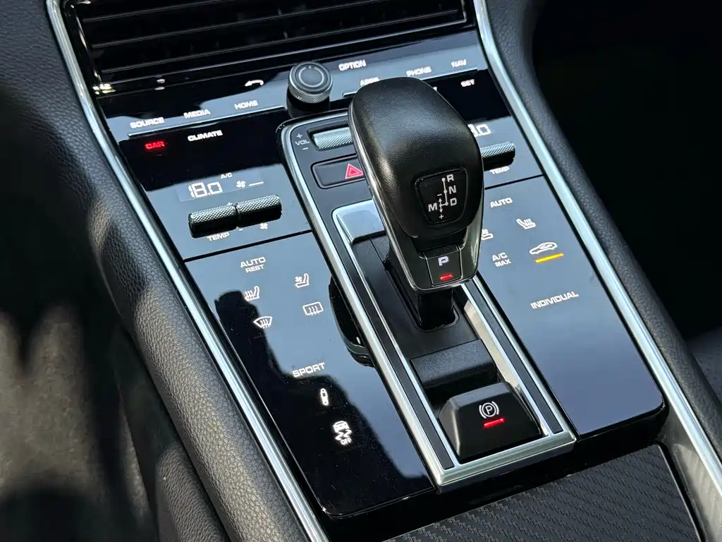 Porsche Panamera — миниатюра 19