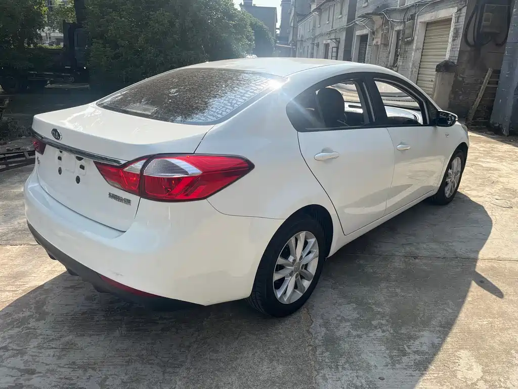 Kia K3 — миниатюра 5