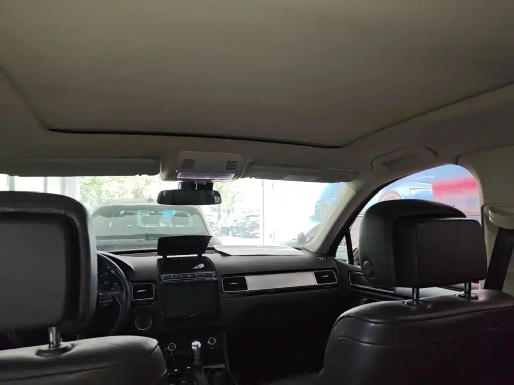 Volkswagen Touareg — миниатюра 18