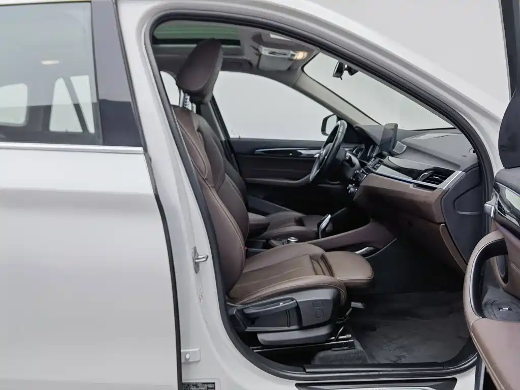 BMW X1 — миниатюра 23
