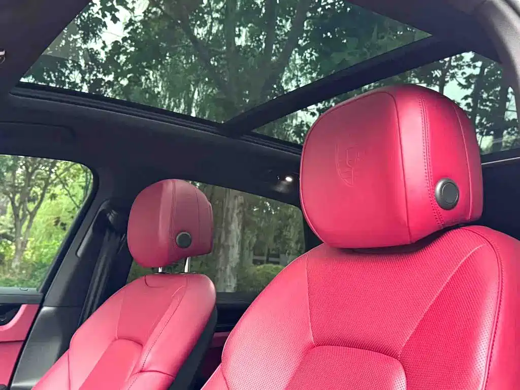 Porsche Cayenne — миниатюра 8