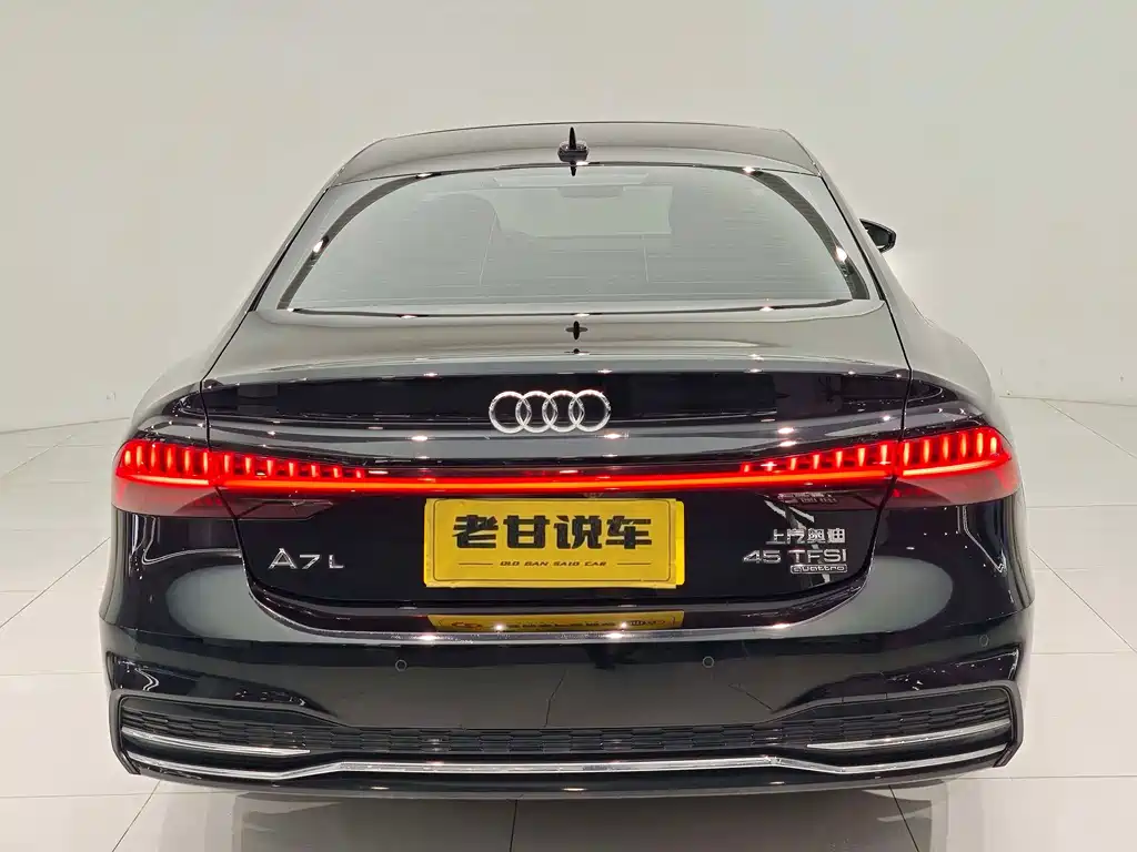 Audi A7L — миниатюра 5