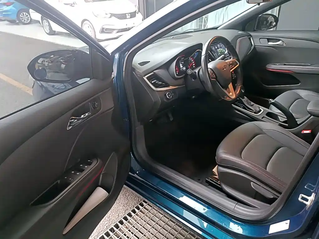 Chevrolet Monza — миниатюра 16