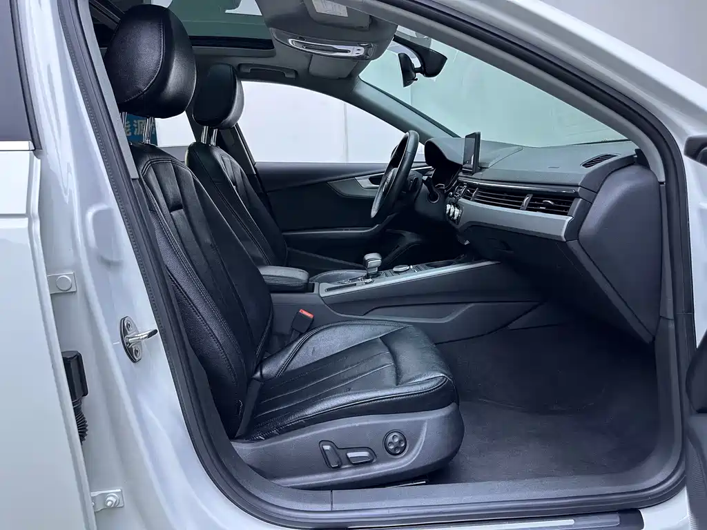 Audi A4L — миниатюра 12