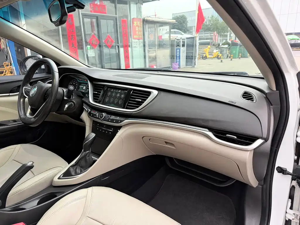 Buick Excelle — миниатюра 13