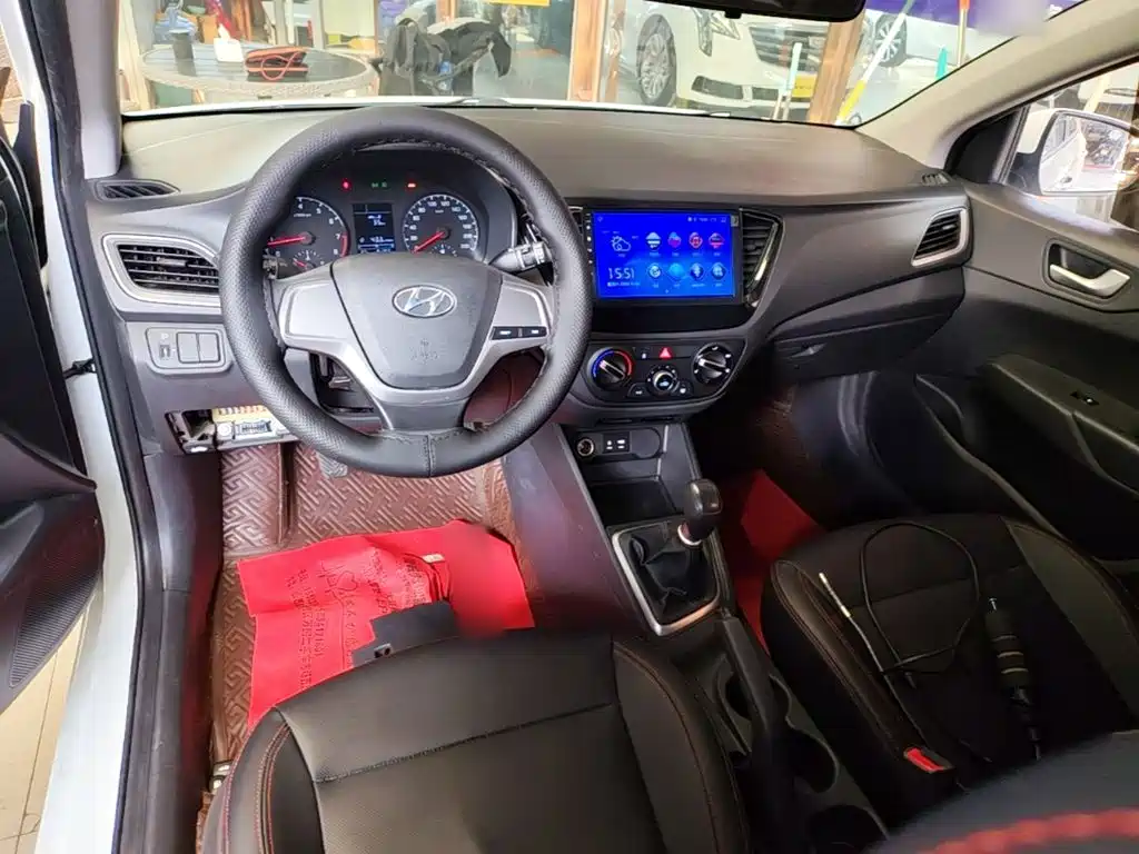 Hyundai Verna — миниатюра 10