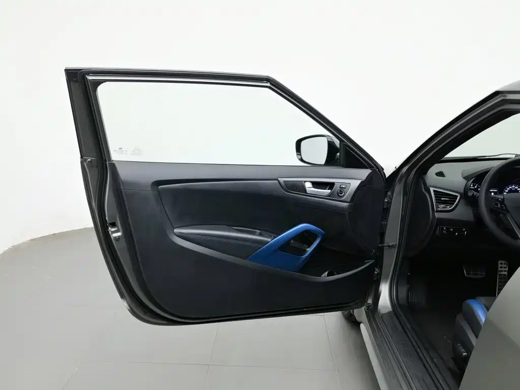 Hyundai Veloster — миниатюра 8