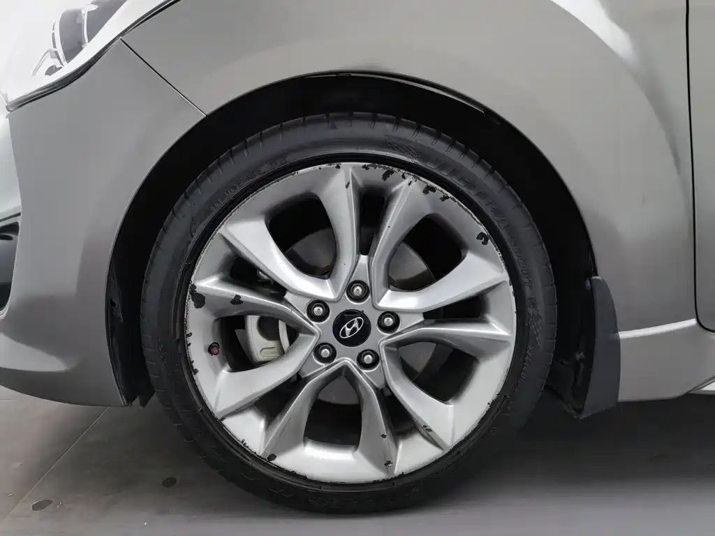 Hyundai Veloster — миниатюра 17