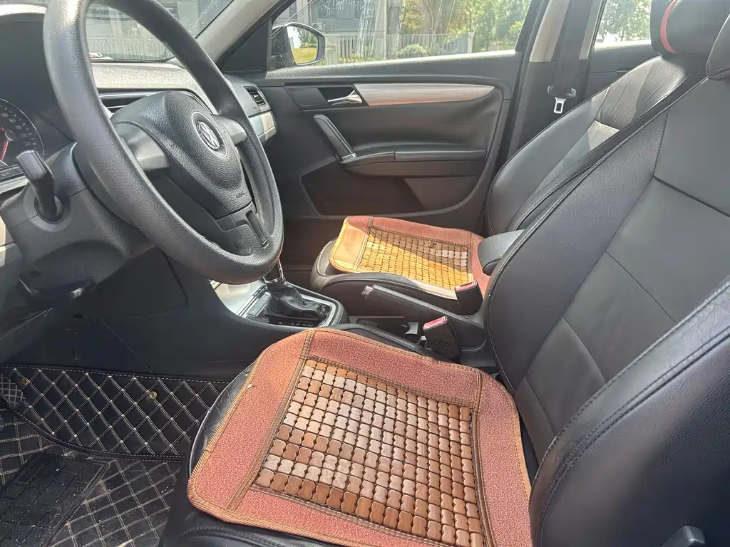 Volkswagen Lavida — миниатюра 8