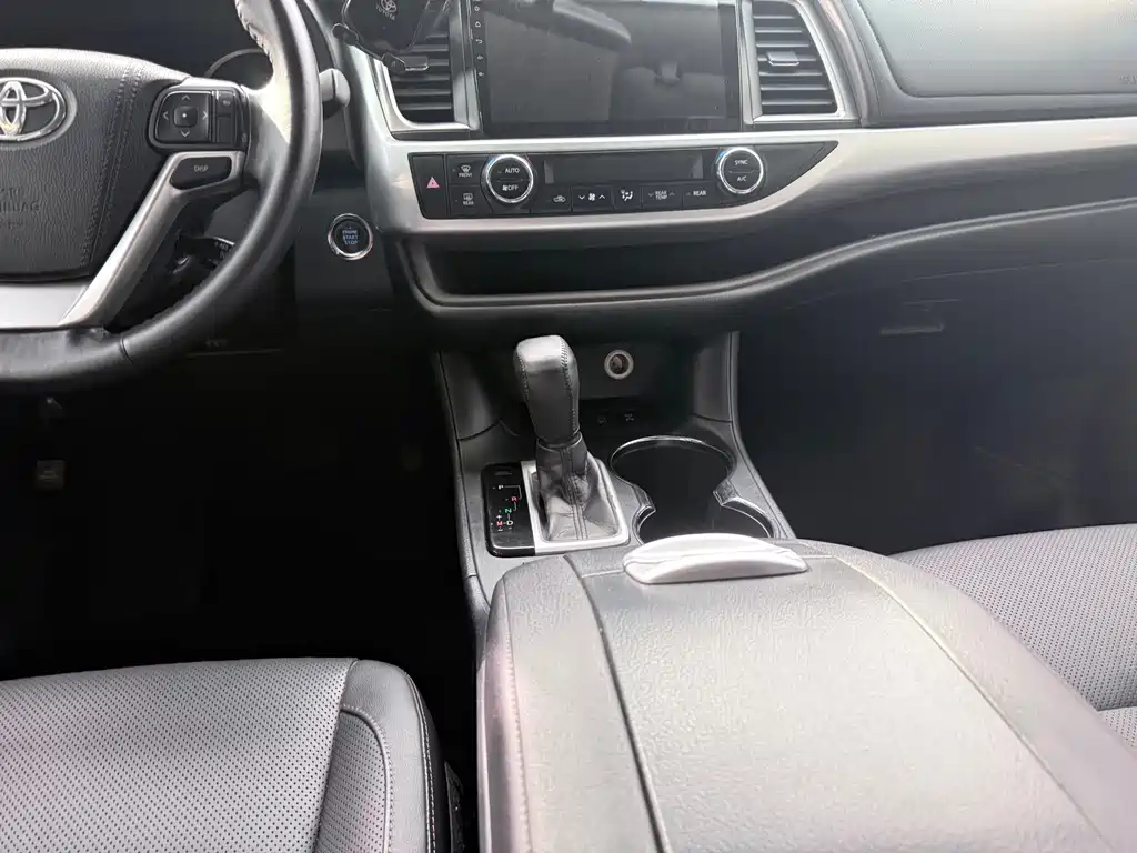 Toyota Highlander — миниатюра 16