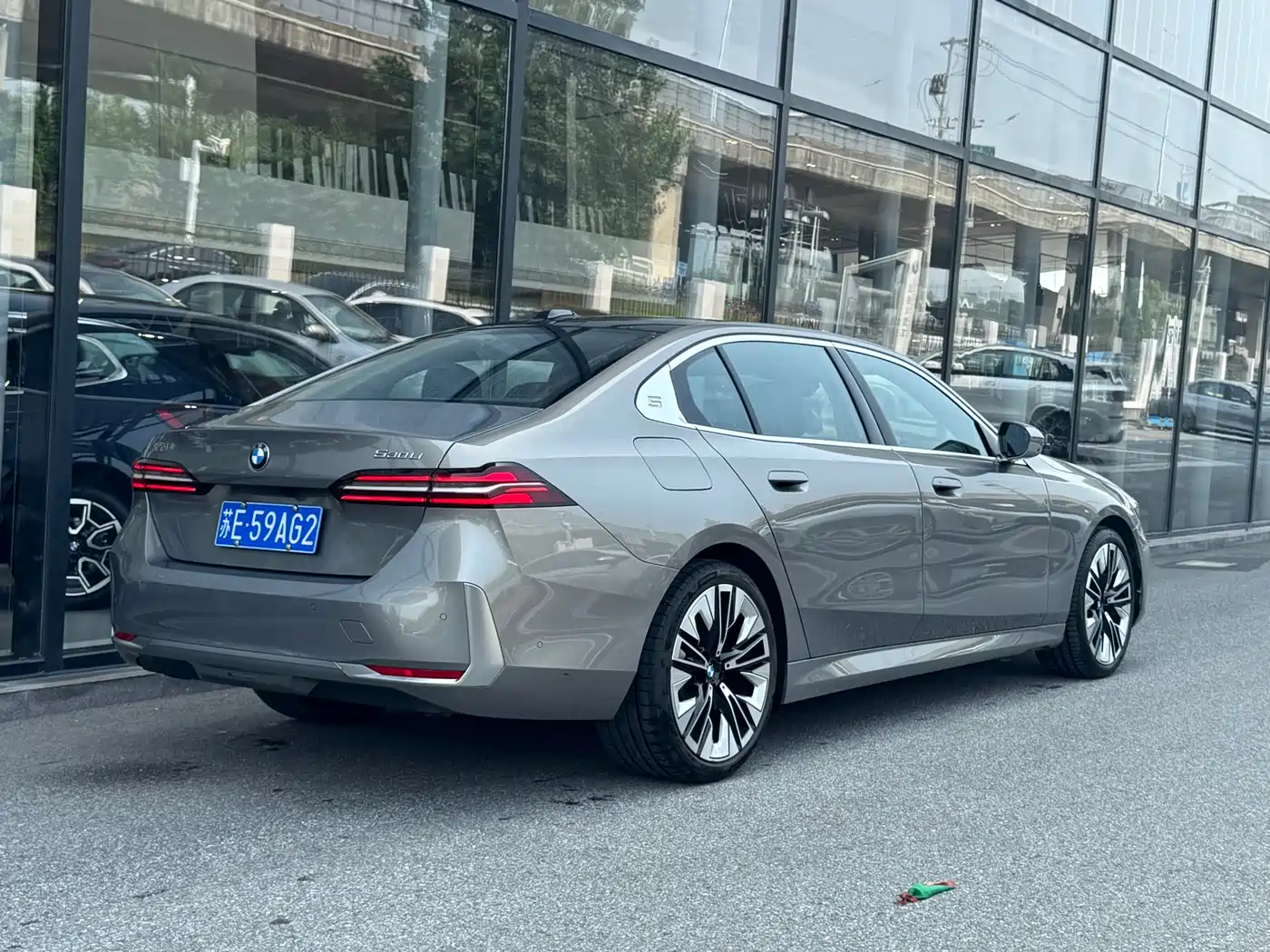 BMW 5 series 2024 Silver/gray из Китая, фото 5
