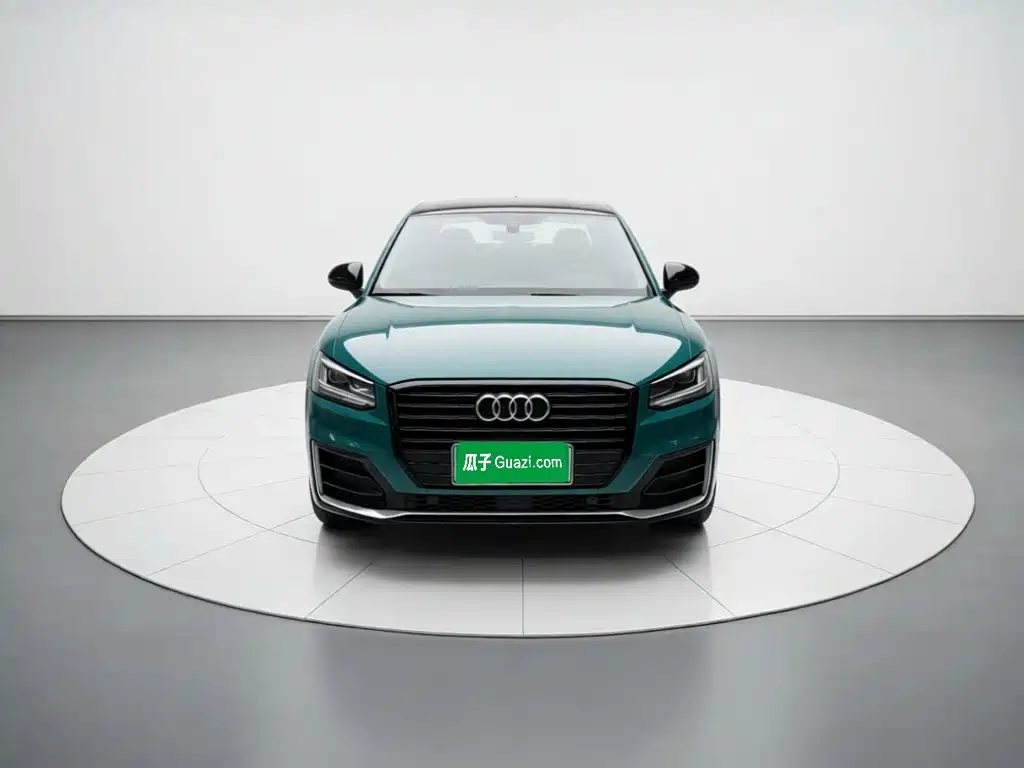 Audi Q2L — миниатюра 2