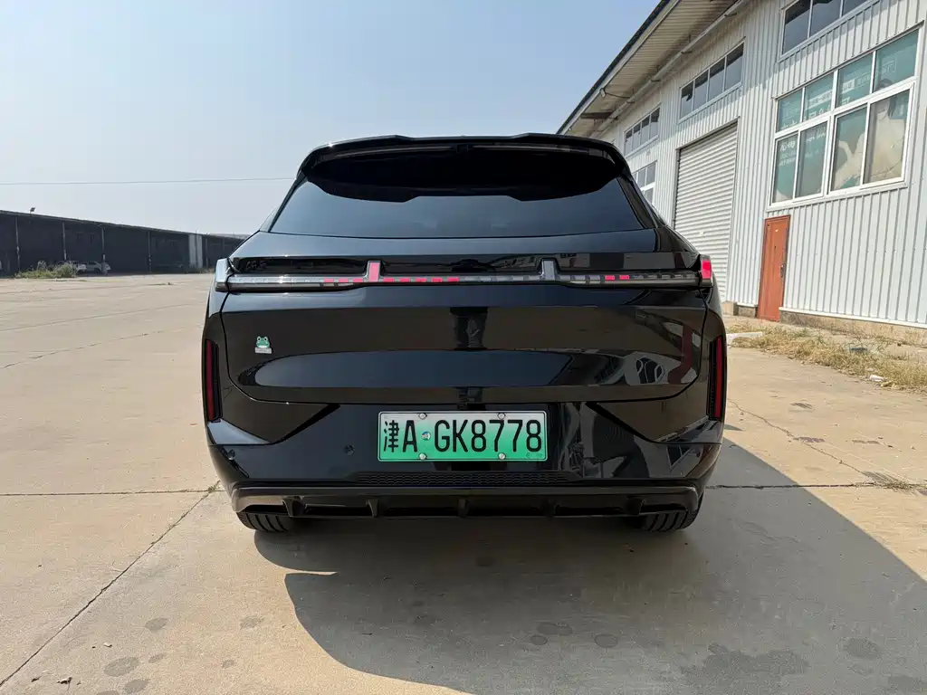 Lynk & Co 08 EM-P — миниатюра 8