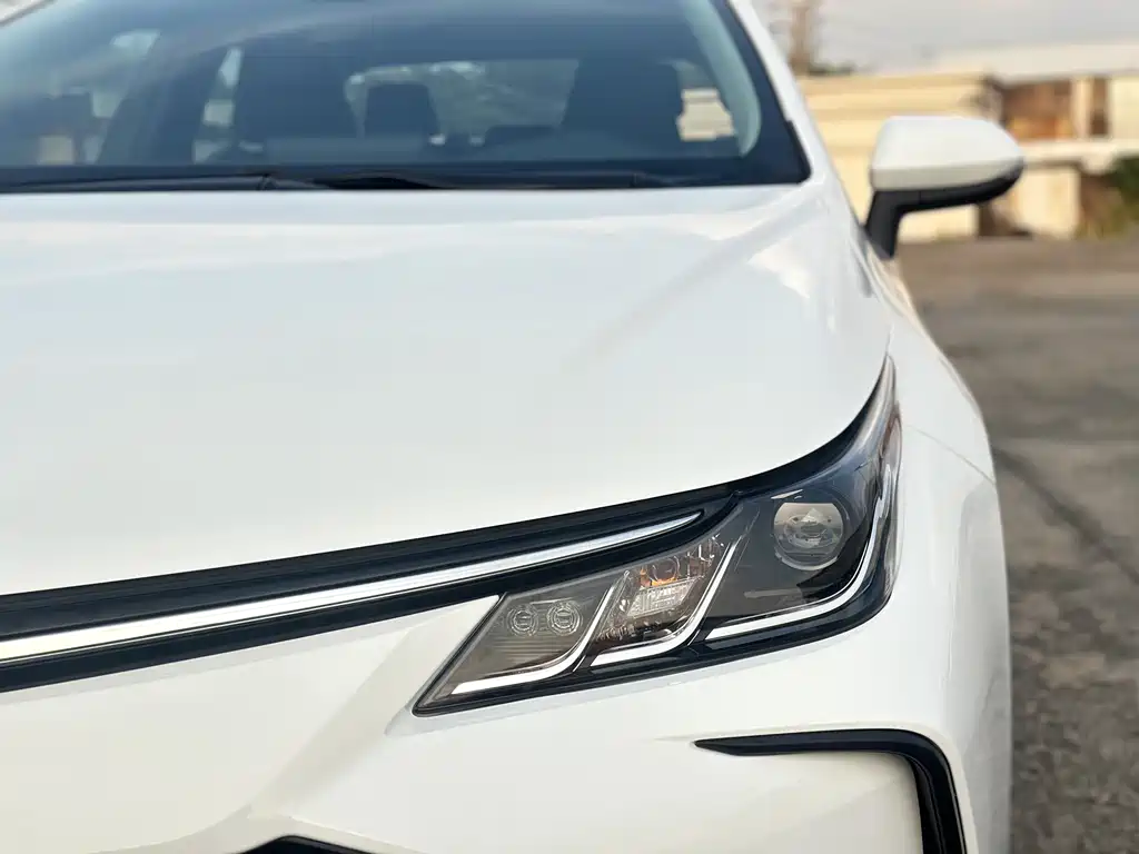 Toyota Corolla — миниатюра 3