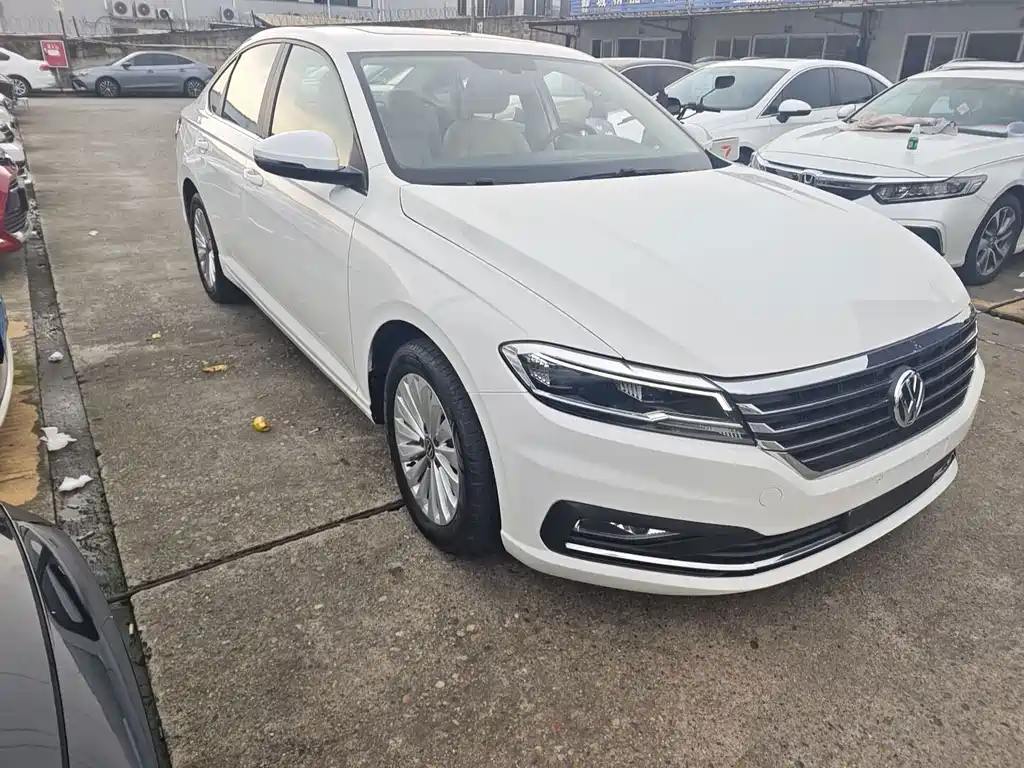 Volkswagen Lavida — миниатюра 3