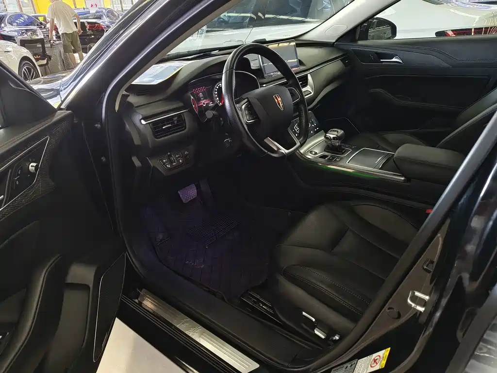 Hongqi Hongqi H5 — миниатюра 6