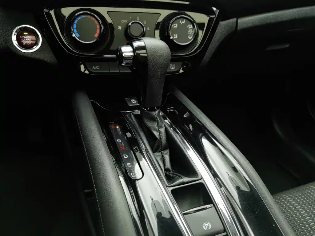 Honda Vezel — миниатюра 13