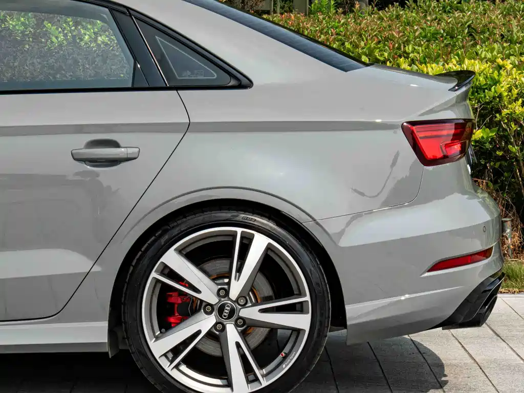 Audi RS 3 — миниатюра 7