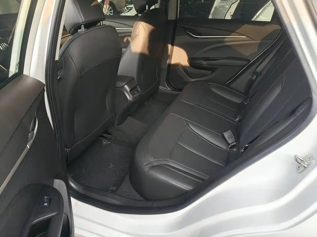 Buick Excelle — миниатюра 16