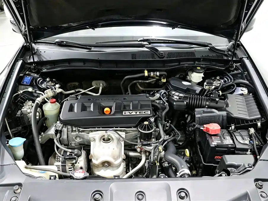 Honda Accord — миниатюра 18