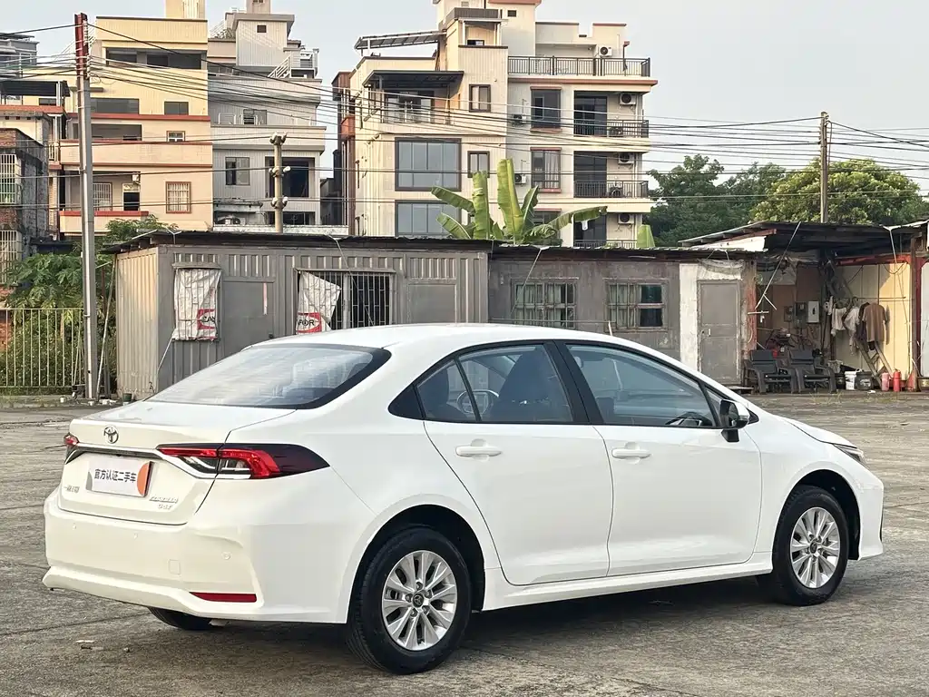 Toyota Corolla — миниатюра 7